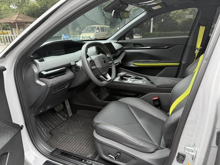 Фото 5 - Changan UNI-V