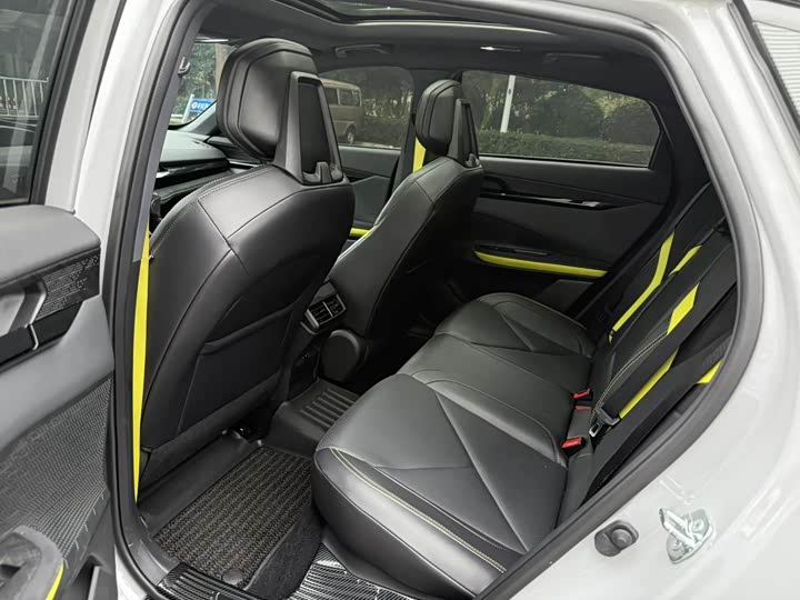 Фото 6 - Changan UNI-V