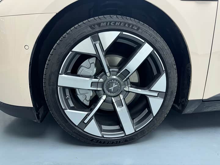 Фото 4 - XPeng Mona M03