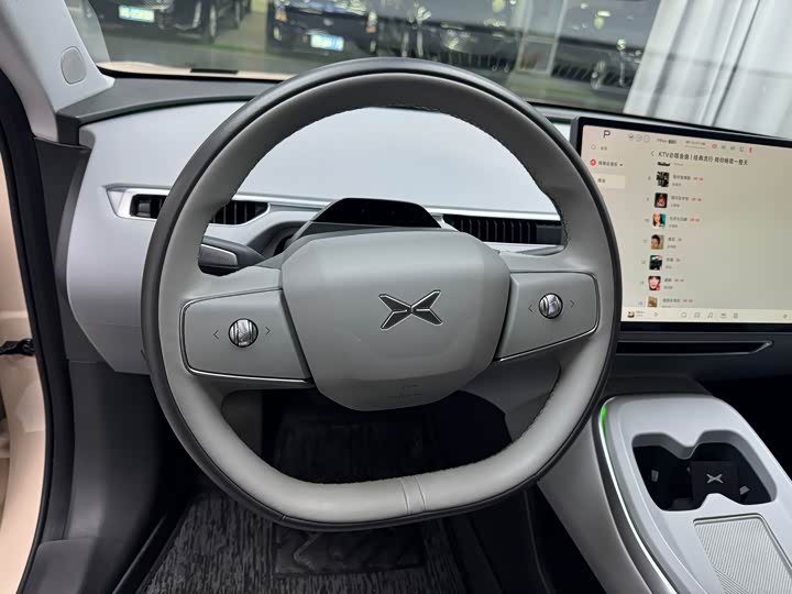 Фото 7 - XPeng Mona M03