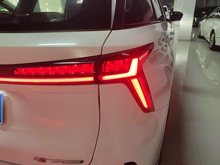 Фото 8 - Changan CS75 Plus