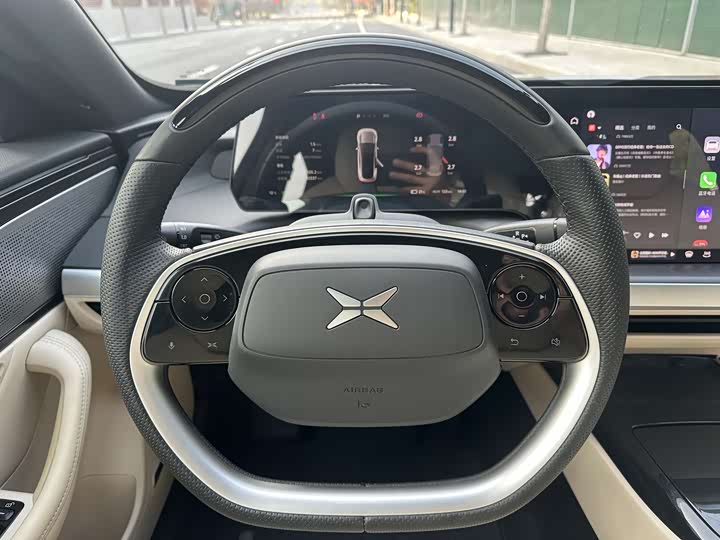 Фото 14 - XPeng P7