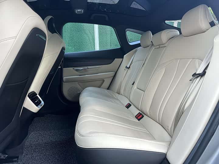 Фото 18 - XPeng P7