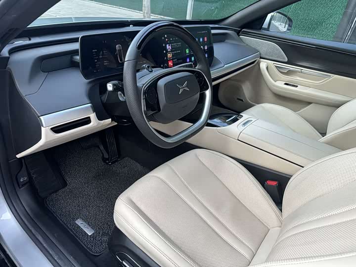 Фото 9 - XPeng P7