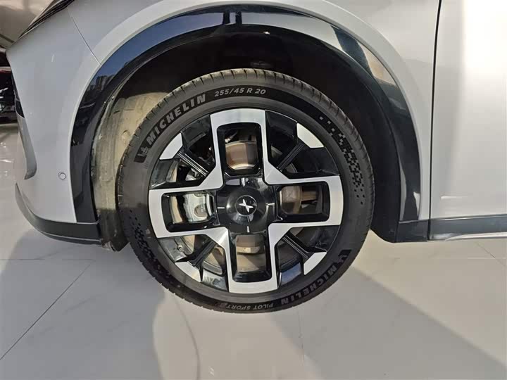 Фото 25 - XPeng G7