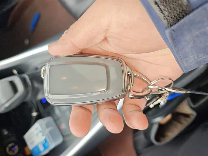 Фото 12 - Toyota Wildlander