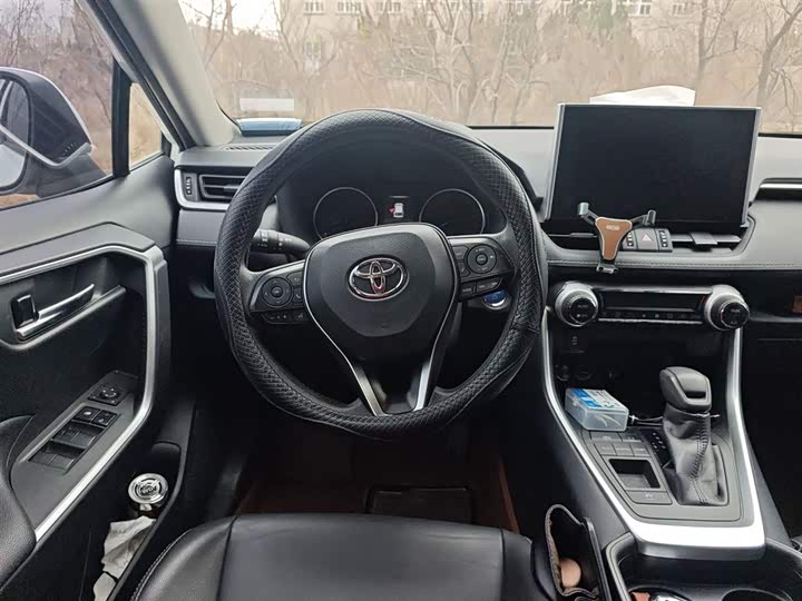 Фото 3 - Toyota Wildlander