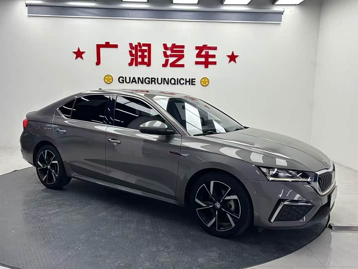 Фото 5 - Skoda Octavia Pro