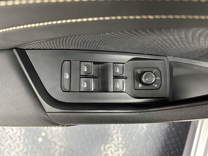 Фото 9 - Skoda Octavia Pro