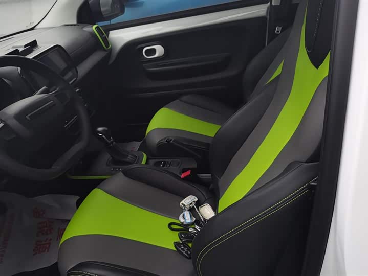 Фото 9 - Roewe Clever