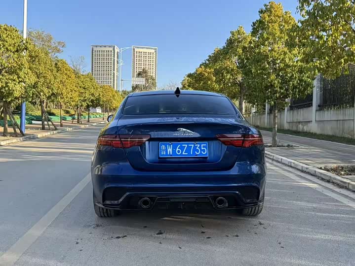 Фото 5 - Jaguar XE L