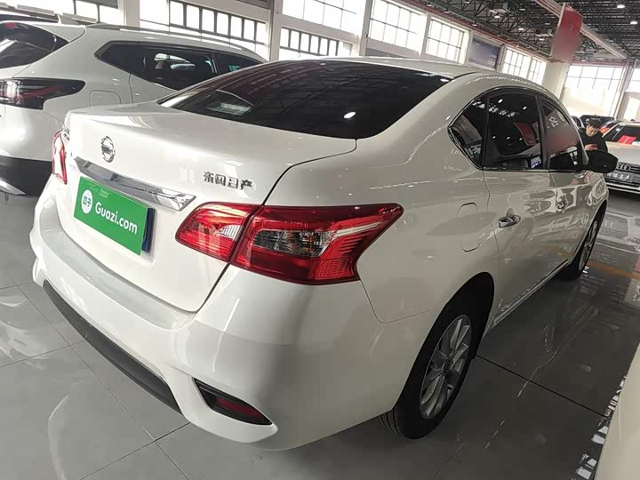 Фото 7 - Nissan Sylphy