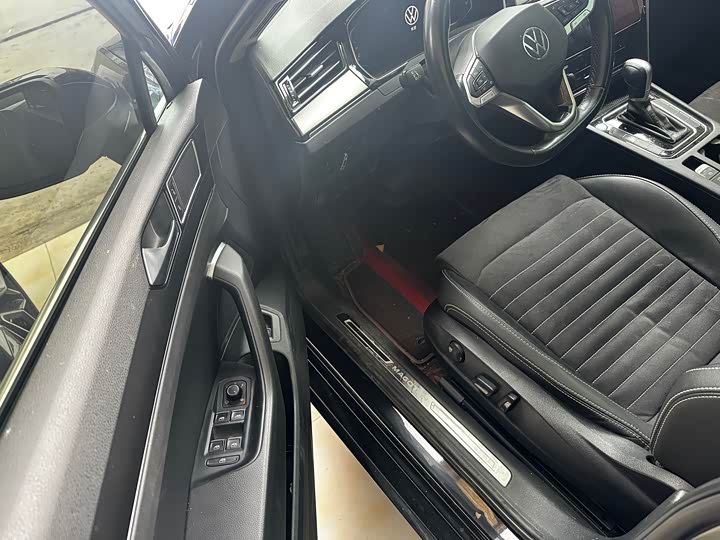 Фото 4 - Volkswagen Magotan