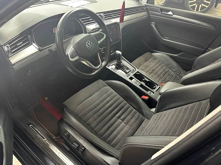 Фото 5 - Volkswagen Magotan