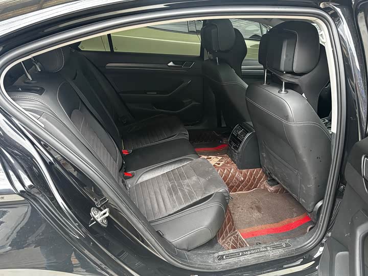 Фото 9 - Volkswagen Magotan