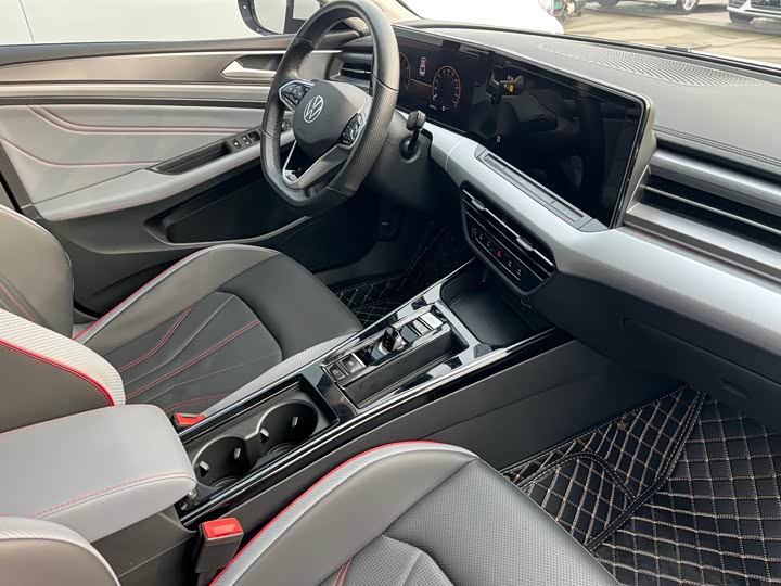 Фото 20 - Volkswagen Lamando L