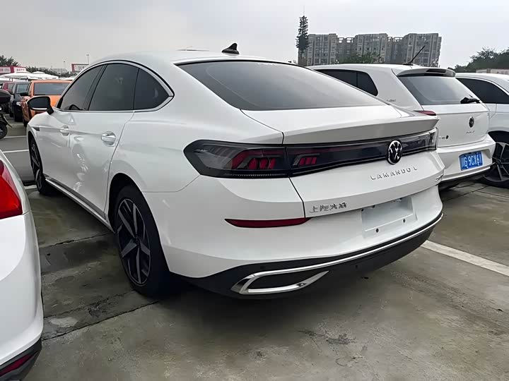 Фото 28 - Volkswagen Lamando L