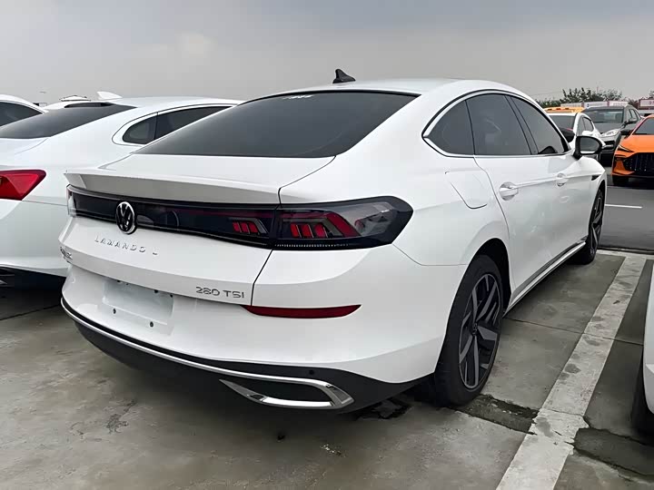 Фото 29 - Volkswagen Lamando L