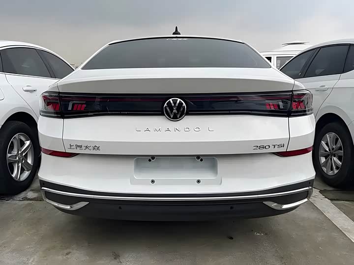 Фото 30 - Volkswagen Lamando L