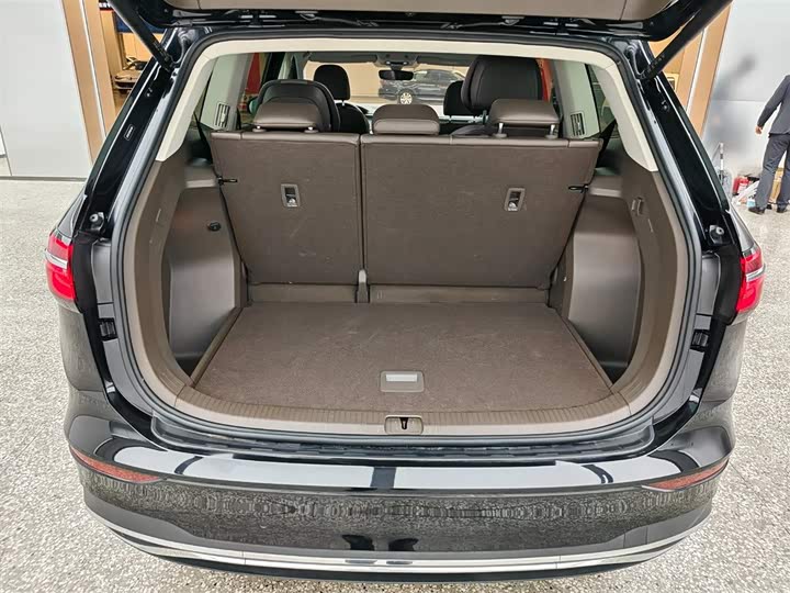 Фото 11 - Volkswagen Viloran