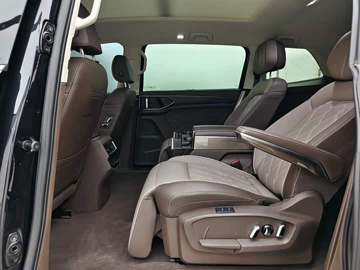 Фото 8 - Volkswagen Viloran