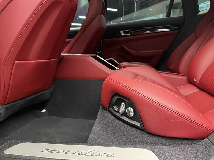 Фото 15 - Porsche Panamera