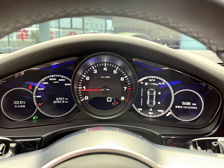 Фото 16 - Porsche Panamera