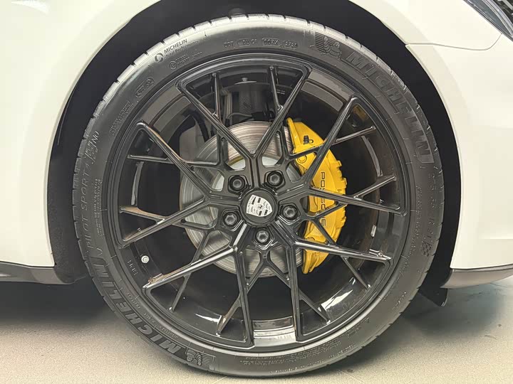 Фото 9 - Porsche Panamera