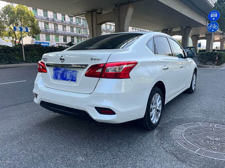 Фото 9 - Nissan Sylphy