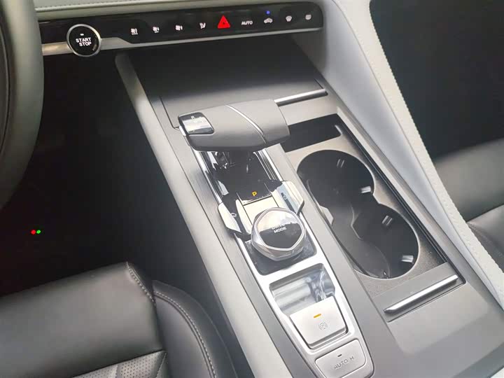 Фото 14 - Changan CS75 Plus