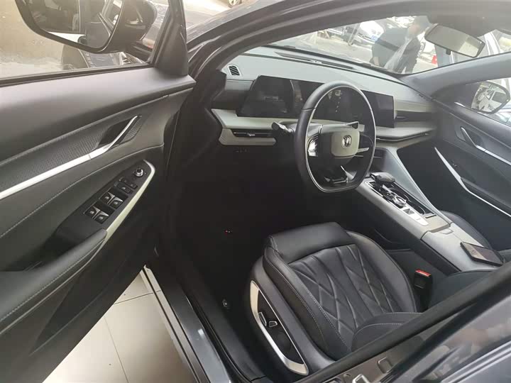 Фото 16 - Changan CS75 Plus