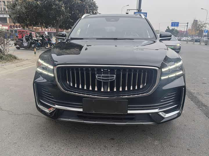 Фото 2 - Geely Monjaro