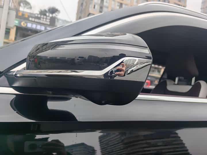 Фото 4 - Geely Monjaro