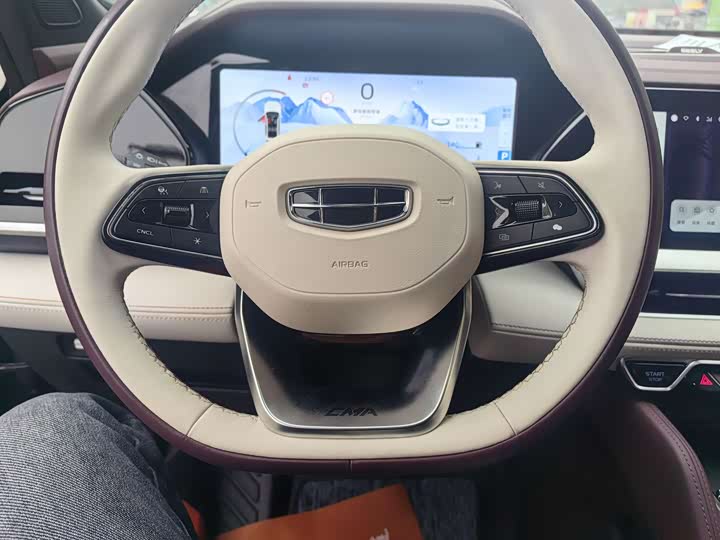 Фото 6 - Geely Monjaro