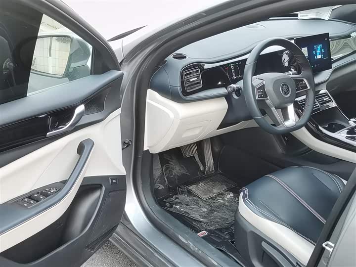 Фото 16 - BYD Qin Plus