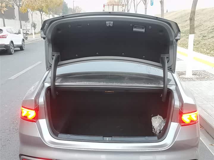 Фото 19 - BYD Qin Plus