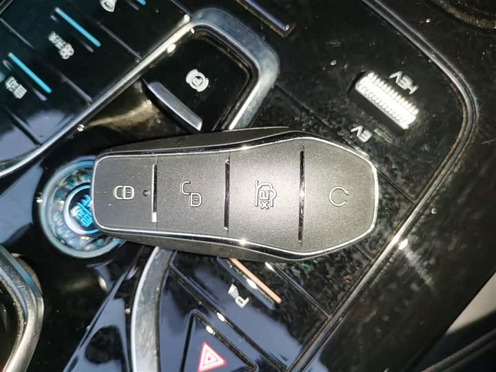 Фото 9 - BYD Qin Plus