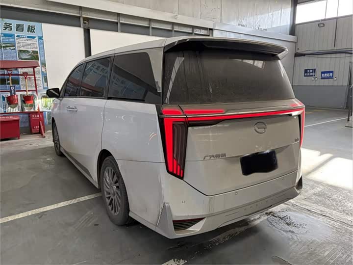 Фото 7 - GAC Trumpchi M8