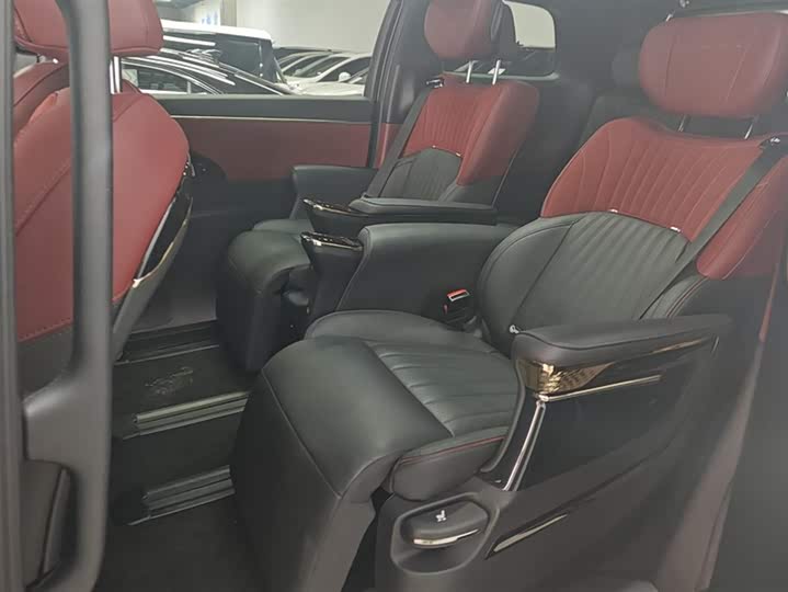 Фото 11 - GAC Trumpchi M8