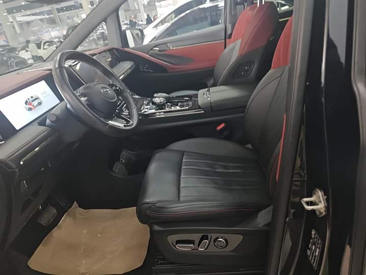 Фото 9 - GAC Trumpchi M8