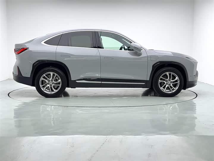 Фото 10 - Nio EC6