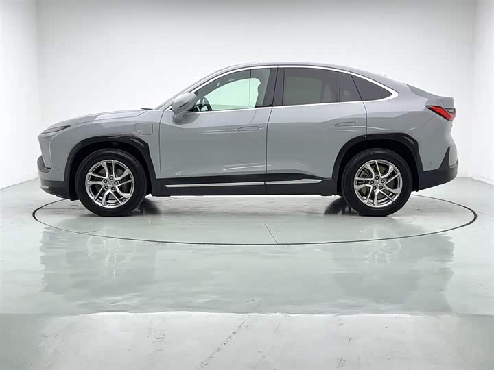 Фото 11 - Nio EC6