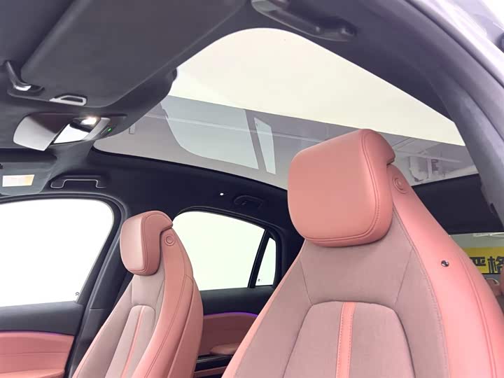 Фото 17 - Nio EC6