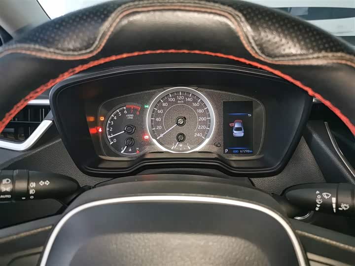 Фото 12 - Toyota Corolla