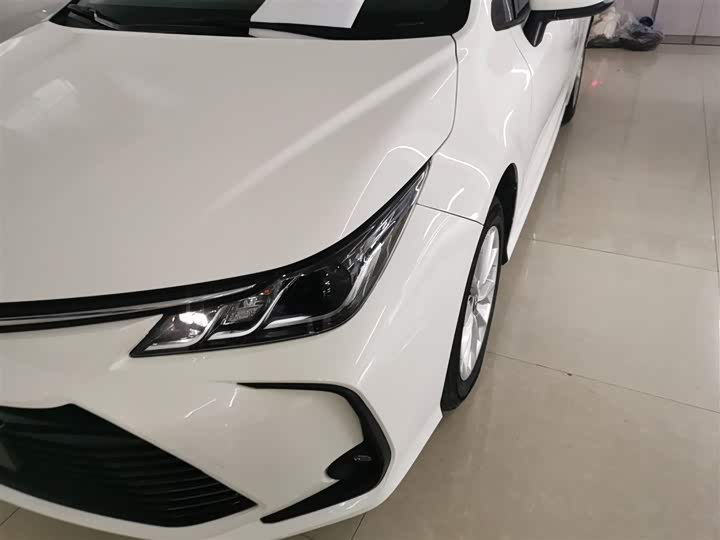 Фото 24 - Toyota Corolla