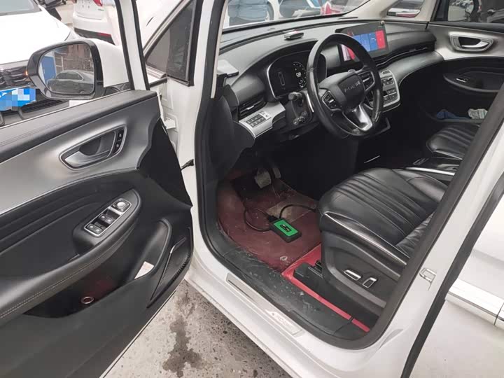 Фото 16 - Roewe iMax 8