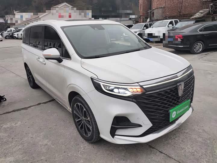 Фото 4 - Roewe iMax 8