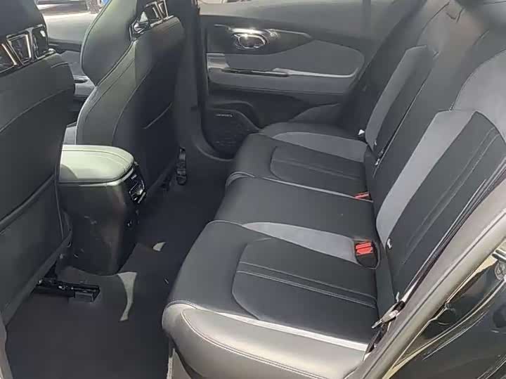 Фото 15 - GAC Trumpchi Empow R