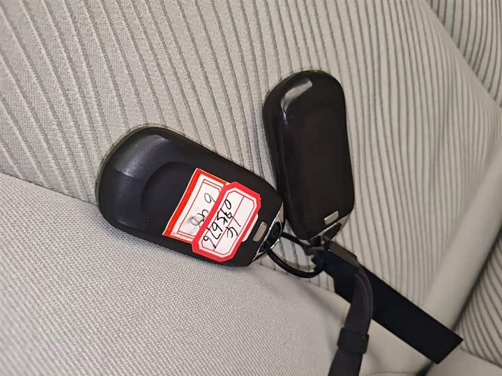 Фото 9 - Buick GL8 ES