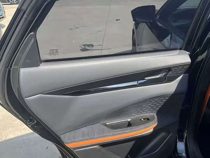 Фото 11 - Changan UNI-V